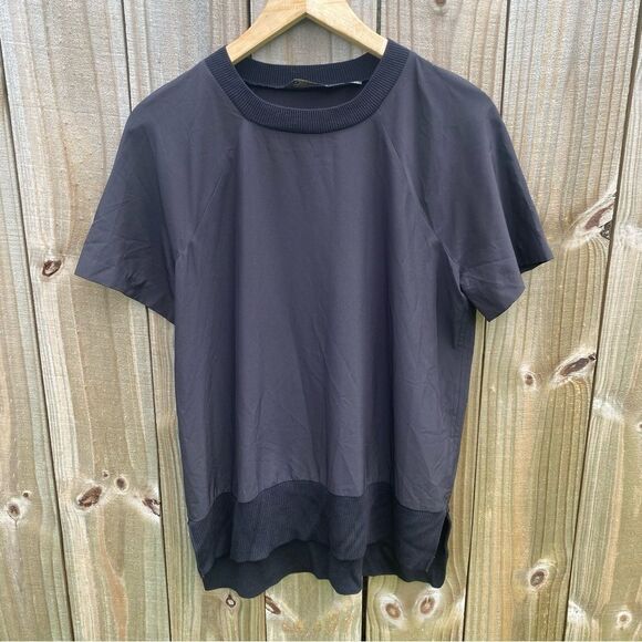 Athleta Tops - Athleta Black Zephyr Crew Neck Light Weight Short Sleeve